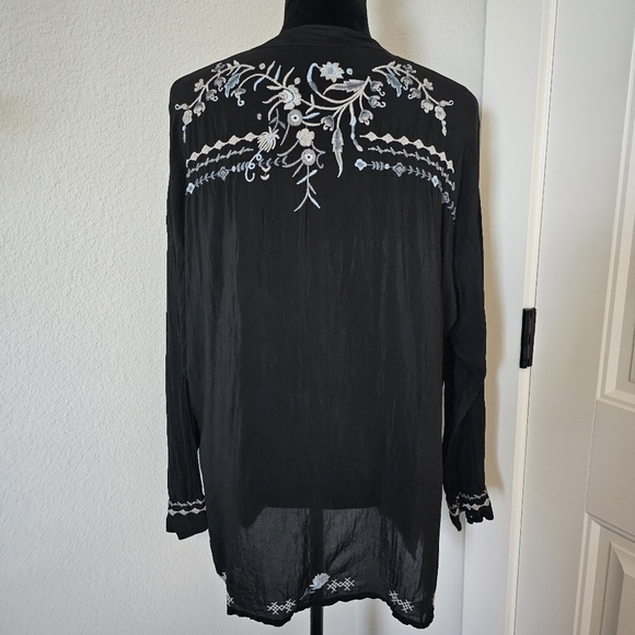 Johnny Was Oversized Tunic Blouse - Picture 4 of 15